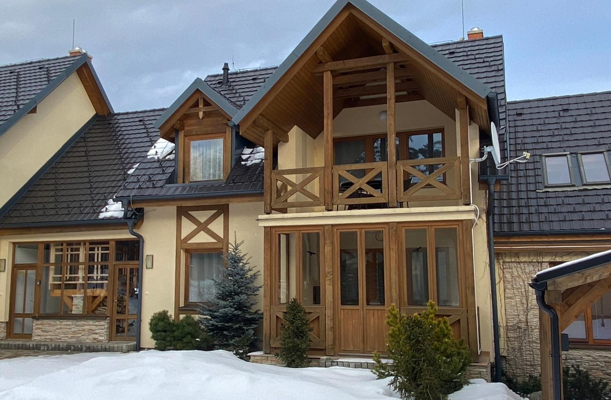 Apartments Highland Stara Lesna Luaran gambar