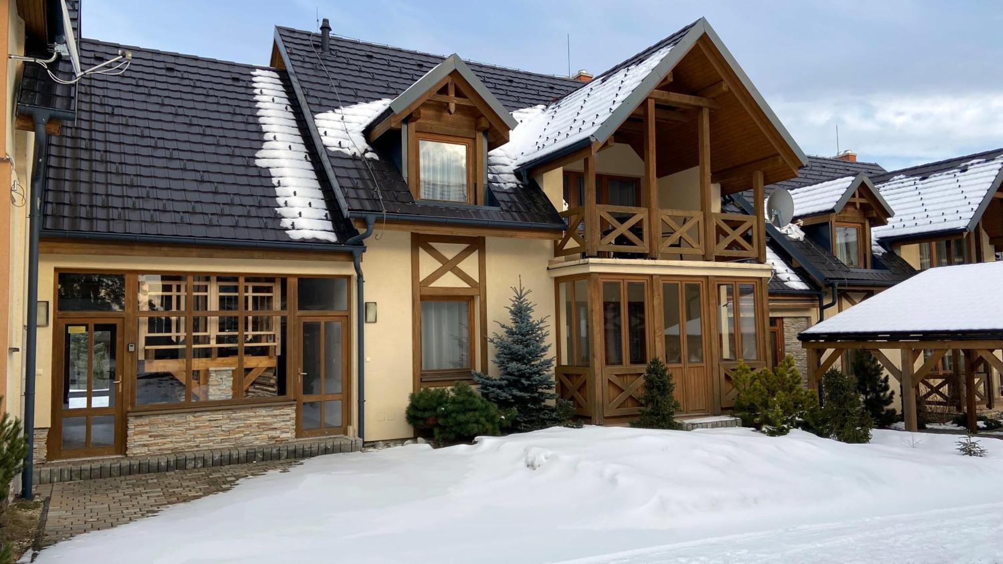 Apartments Highland Stara Lesna Luaran gambar